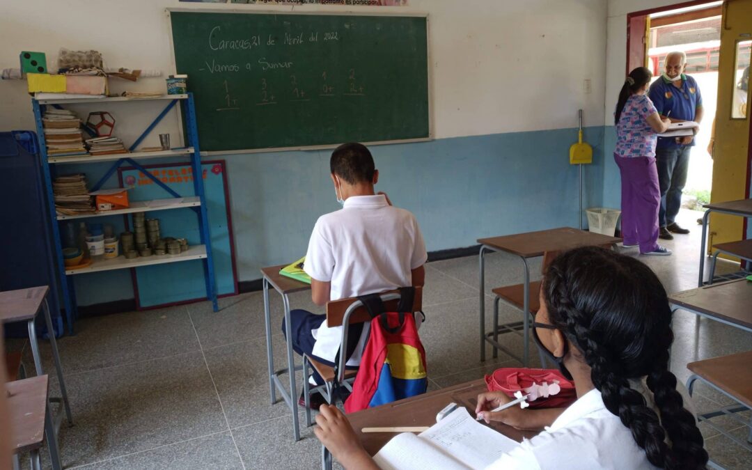 El “horario mosaico”: se agranda la brecha educativa en Venezuela